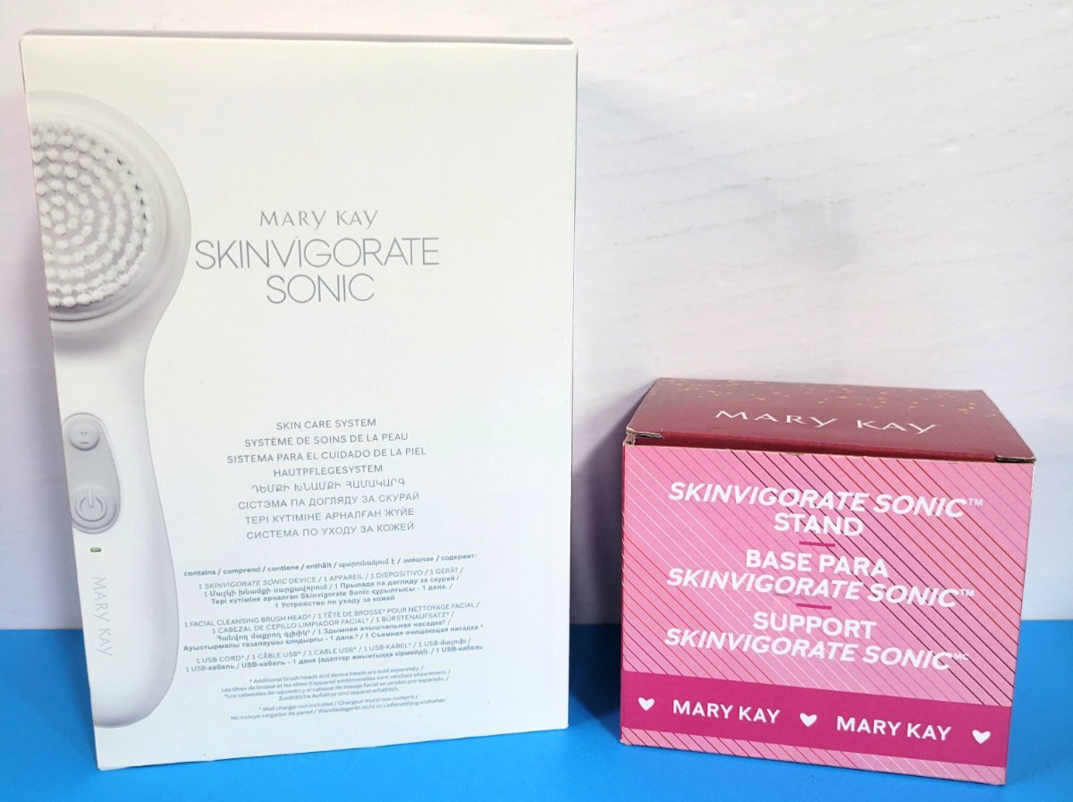 MARY KAY Skinvigorate Sonic W/1 Brush Head & Universal USB & Stand New in Box