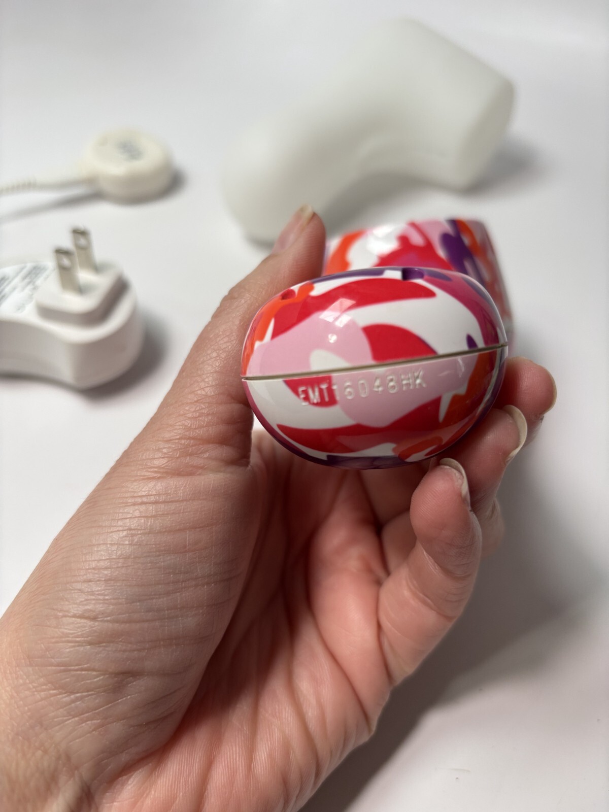 Clarisonic Mia 2 System With Charger and Travel Case Pink Camo Works!