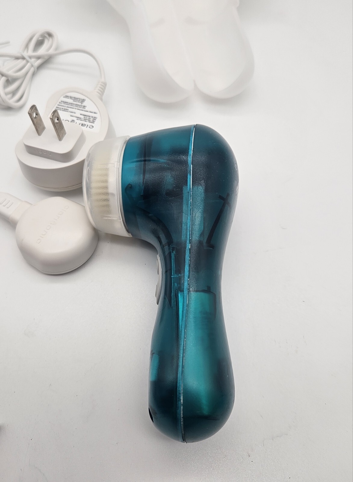 Clarisonic Mia 2 Hollywood Lights Starlet Limited Edition Facial Cleansing Works