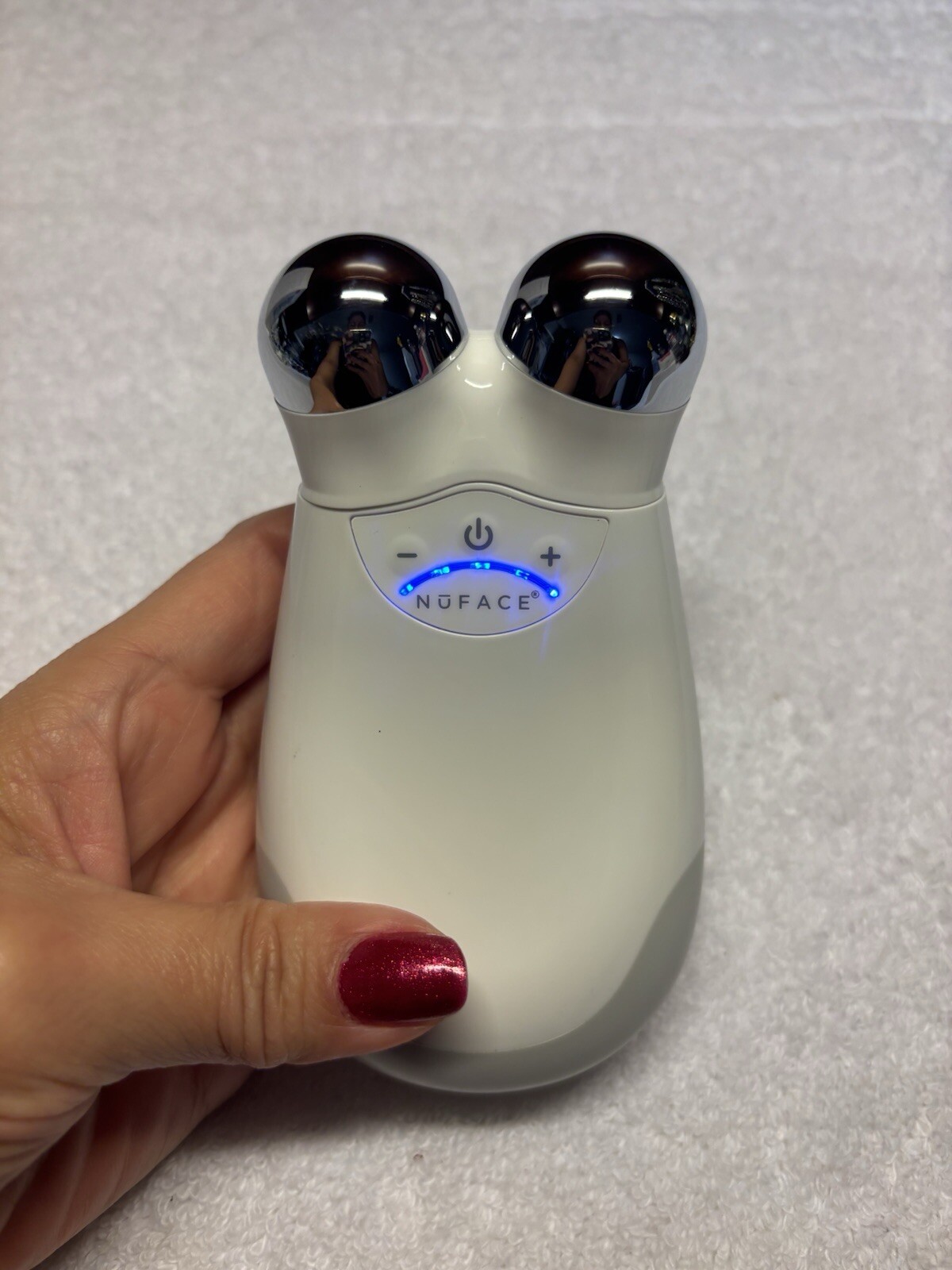 NuFACE Trinity Device With Effective Lip And Eye Attachment