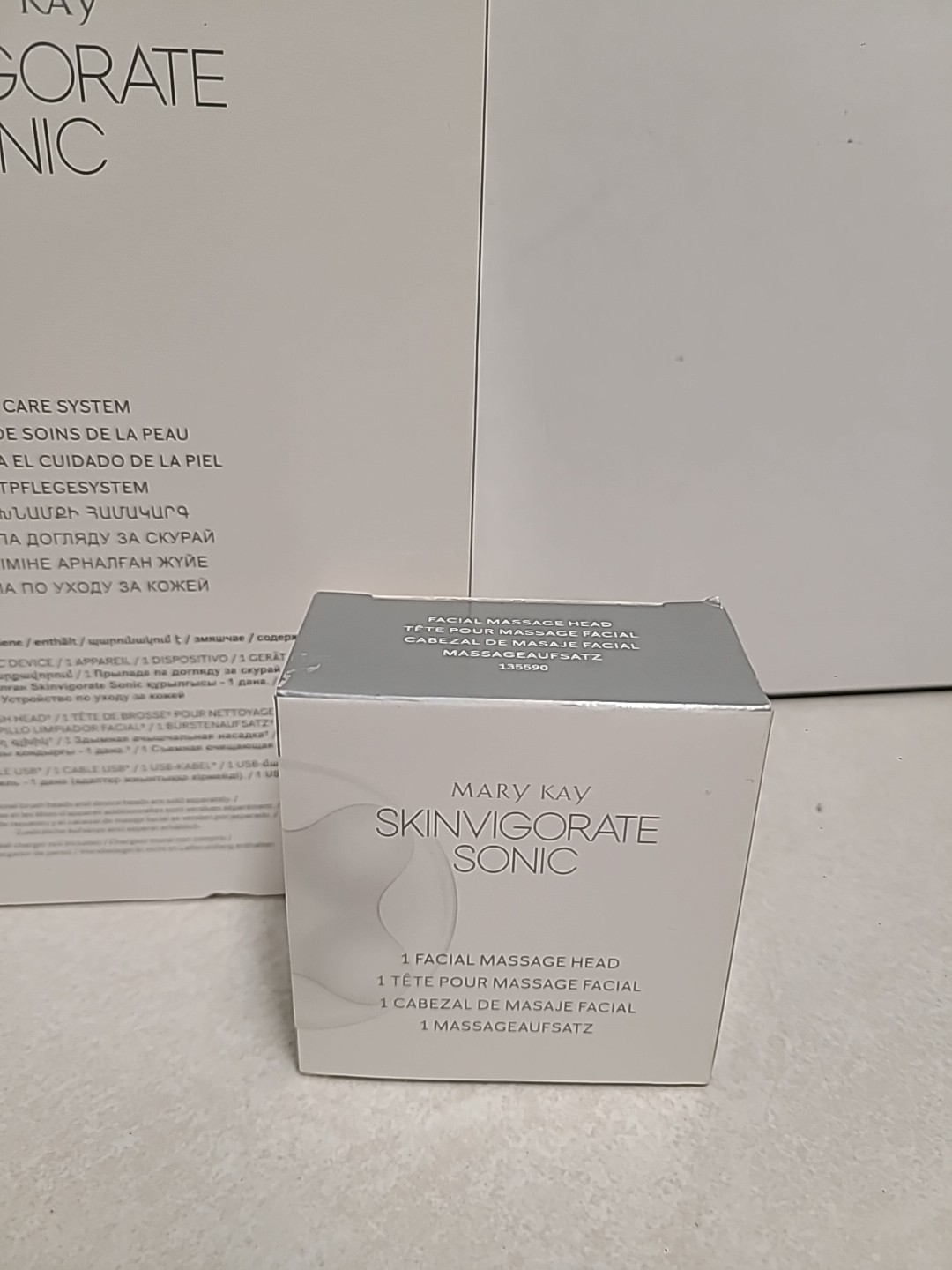 MARY KAY SKINVIGORATE SONIC SKIN CARE SYSTEM W/1 BRUSH HEAD & BONUS MASSAGE HEAD