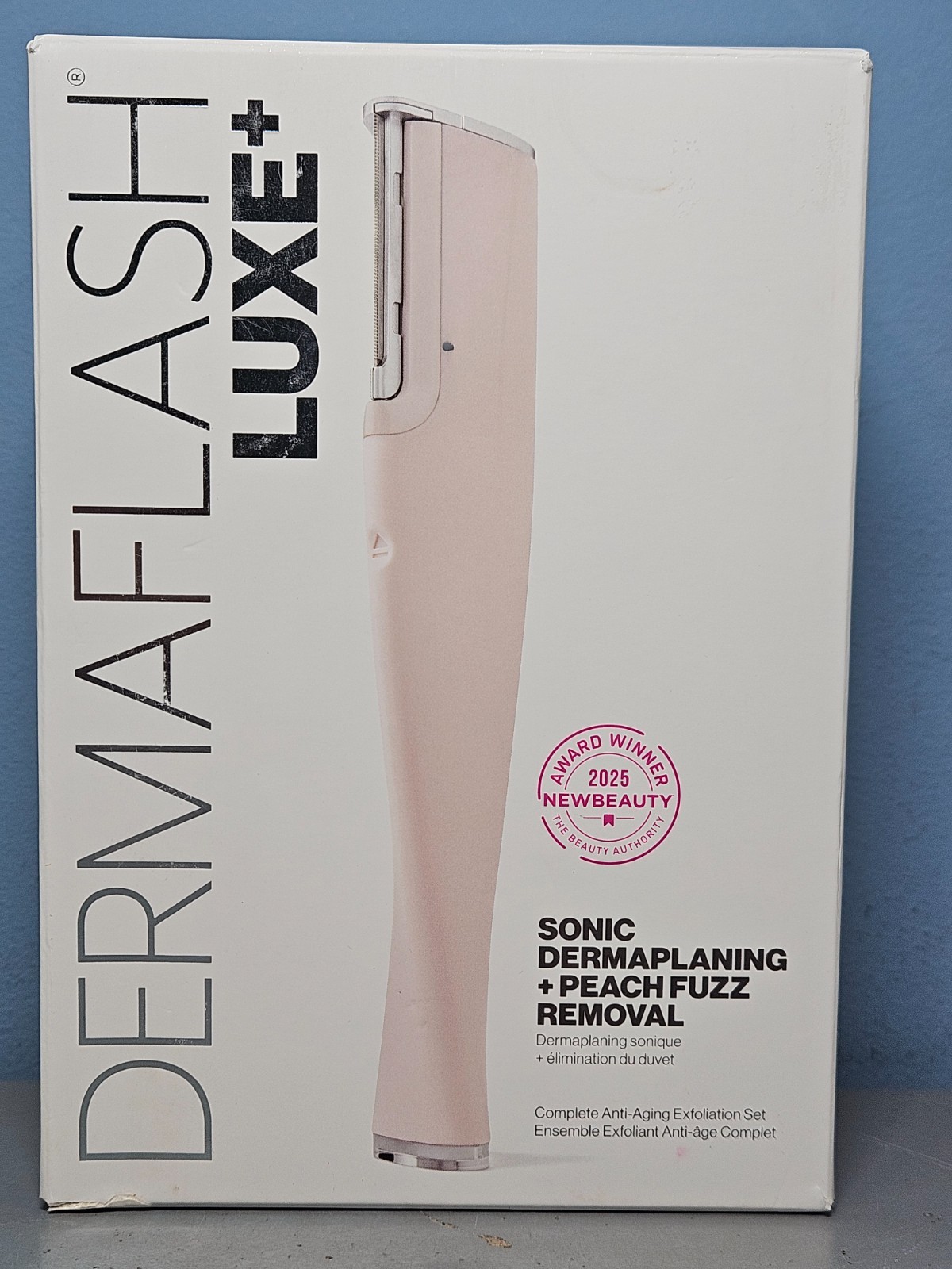 Dermaflash Luxe+ Device Anti Aging, Exfoliating, hair Removal, & Dermaplaning