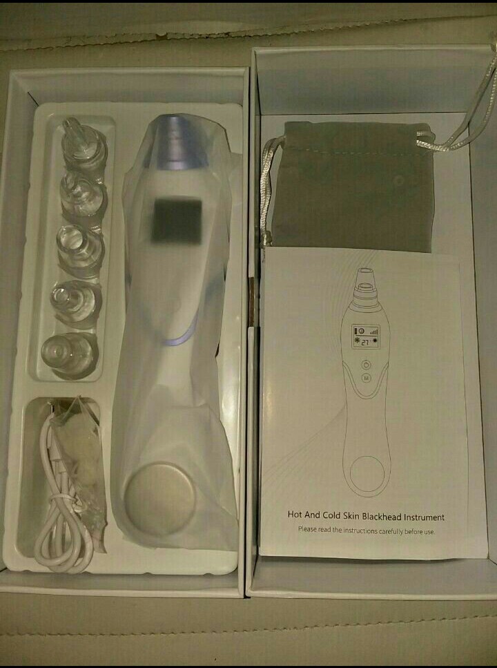Aonesy Blackhead Vacuum Remover