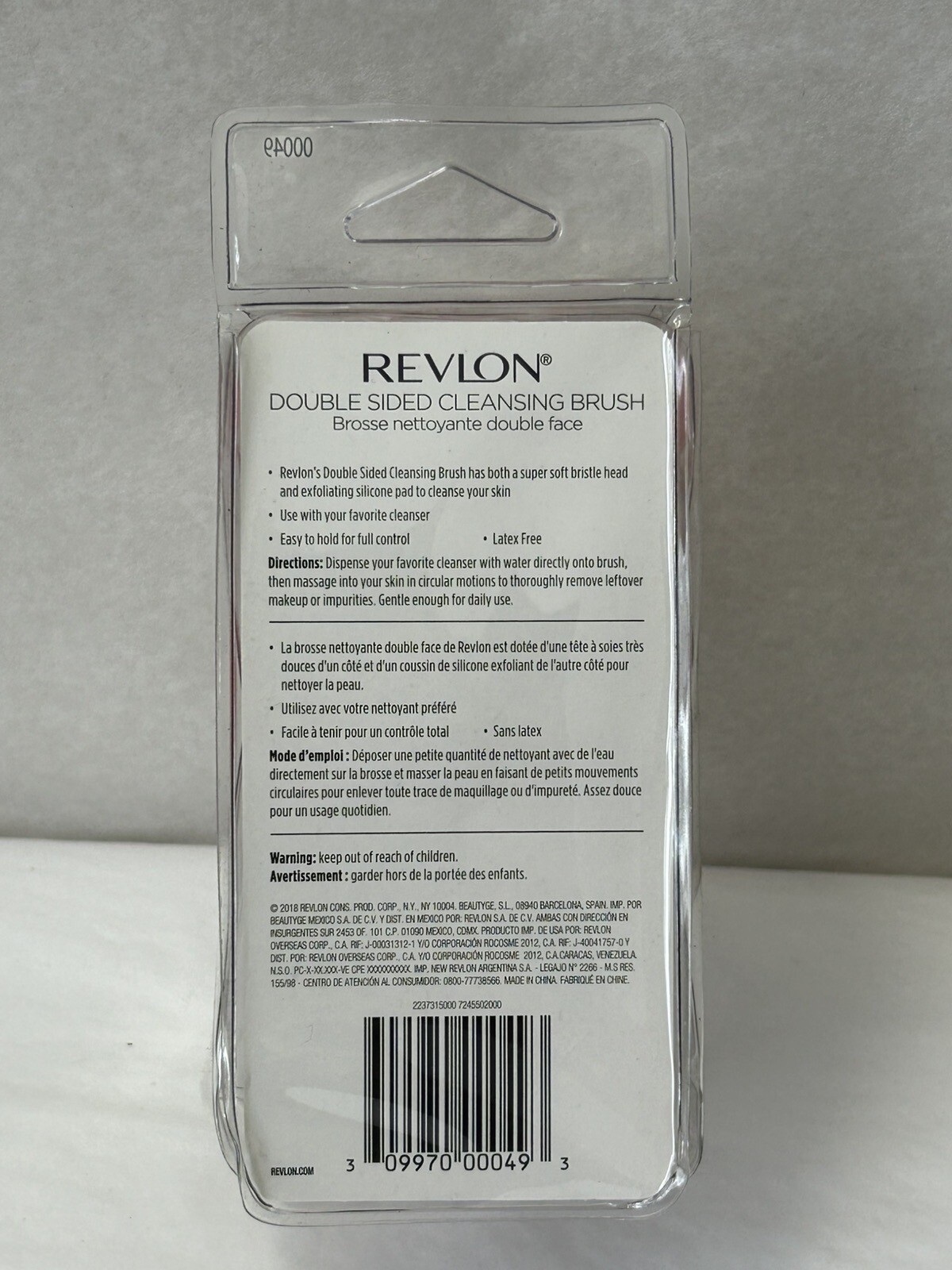 New Revlon Double Sided Facial Cleansing Exfoliate Brush (R8)