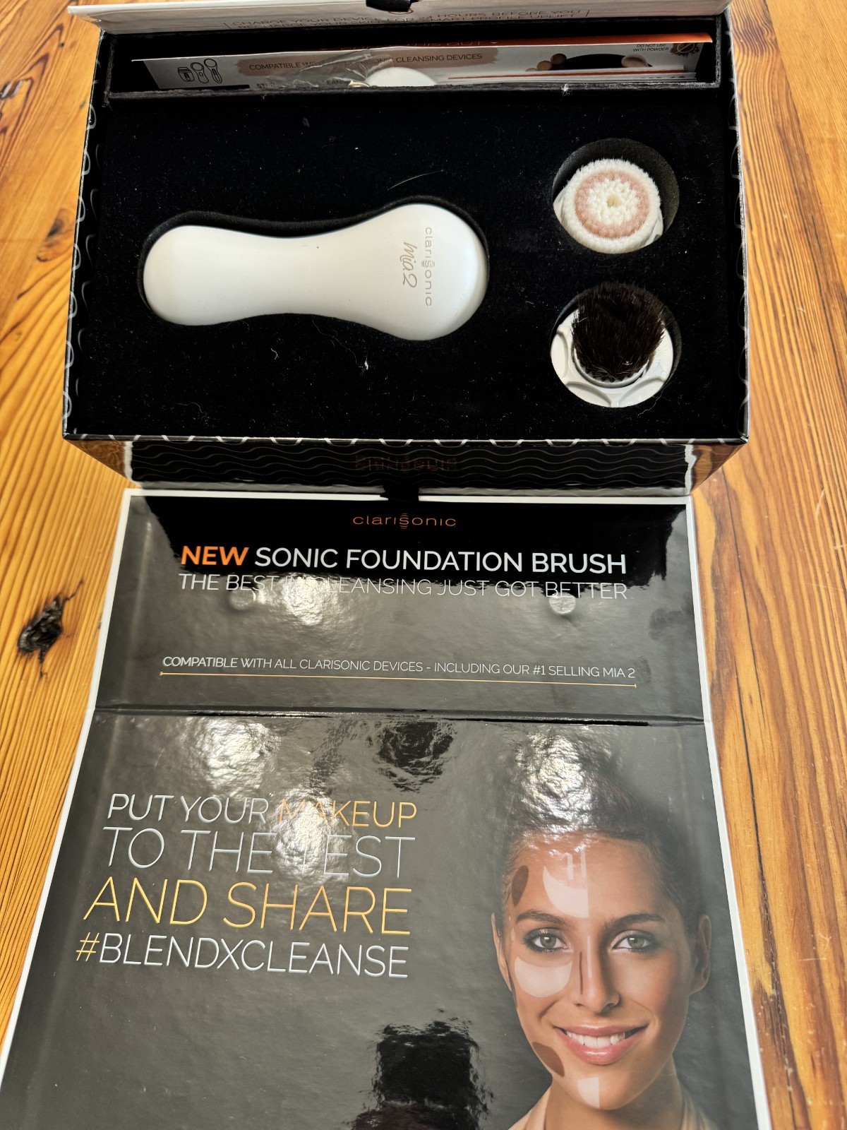 Clarisonic Mia 2 Electric Facial Cleansing Brush – White