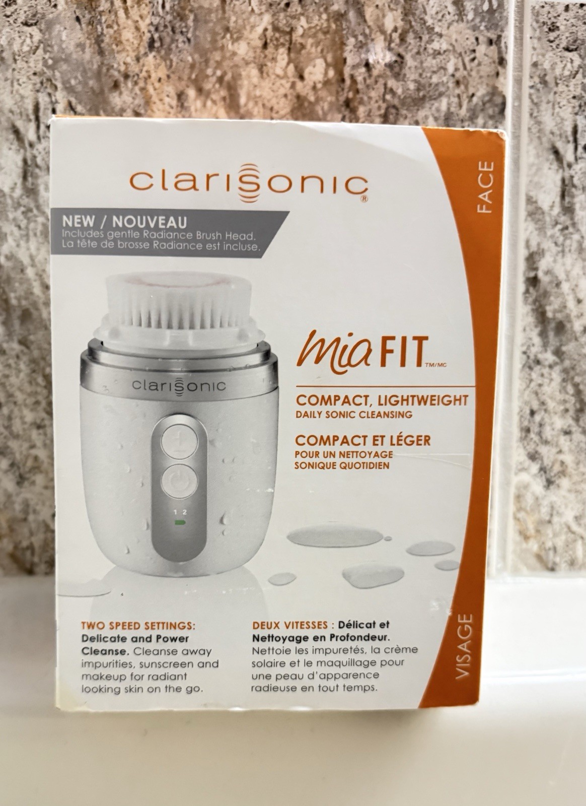 Clarisonic Mia Fit Skin Cleaning Face Brush WHITE – Brand New Factory Sealed