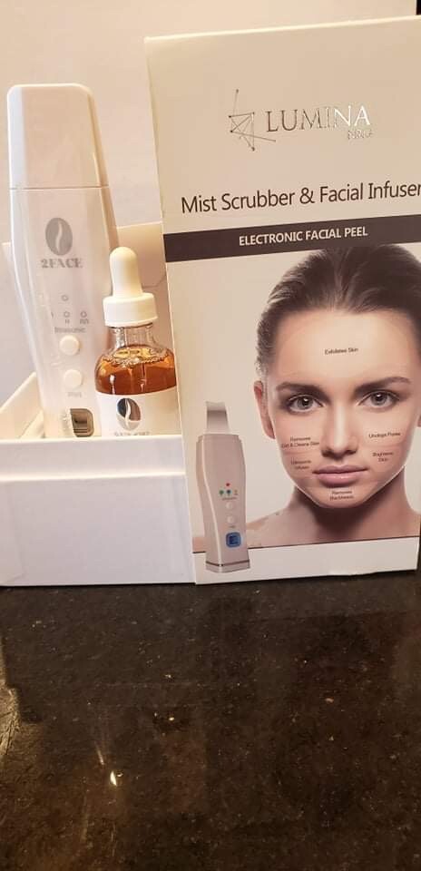 Lumina NRG Ultrasonic Exfoliating Deep Pore Face Scrubber w Mist Electronic Peel