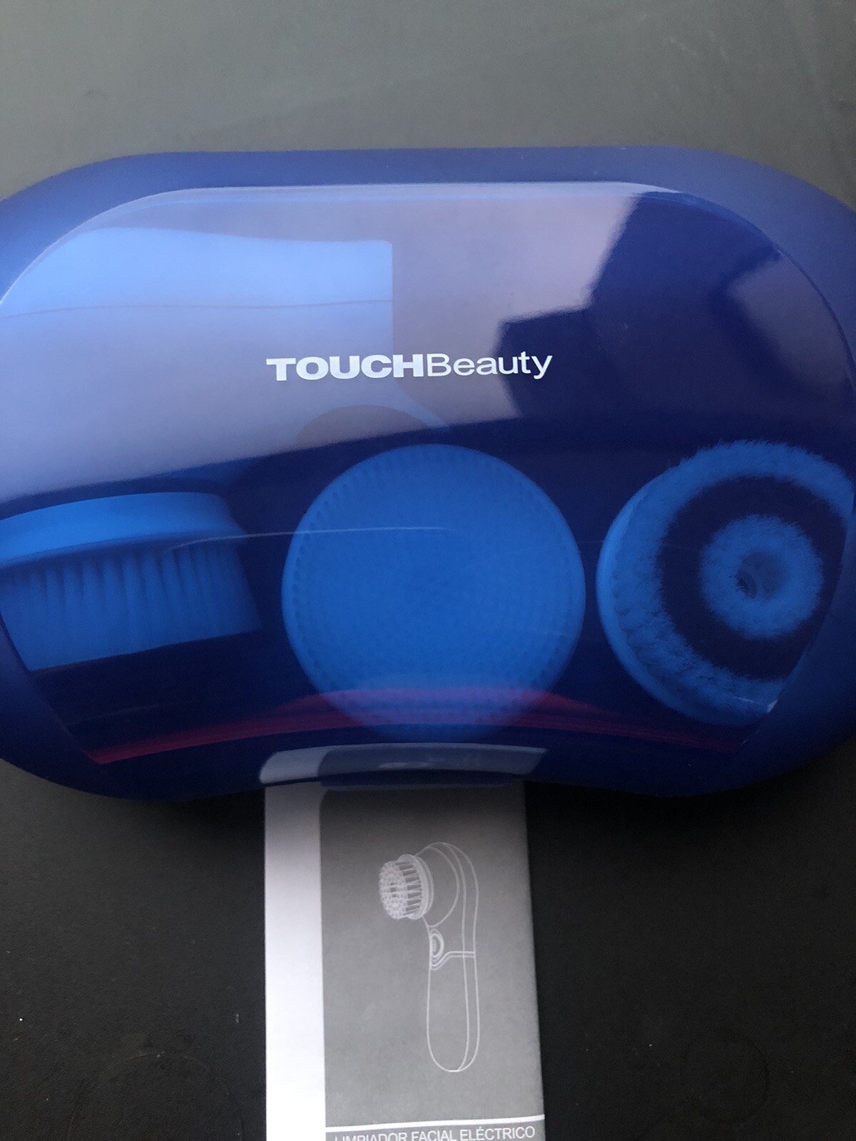 TouchBeauty & Health TB-14838 Rotary Facial Cleanser Set with Case & 3 Brushes