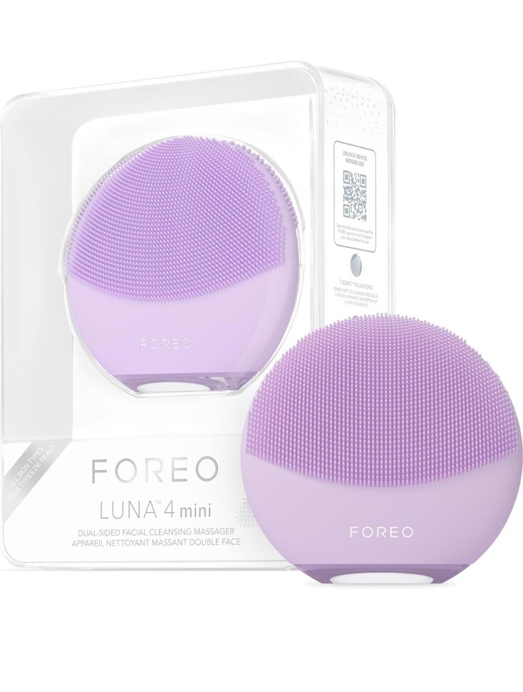 Luna 4 Mini Dual-sided facial cleansing massager