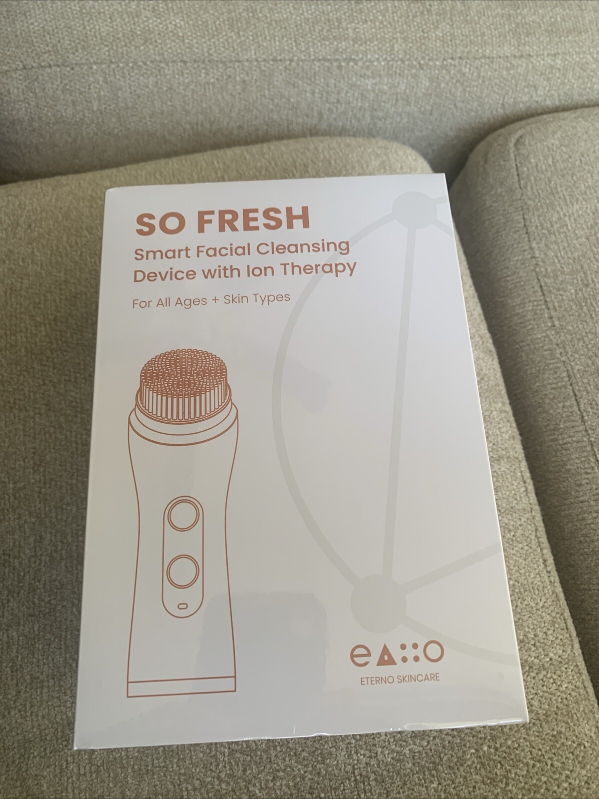 Eterno Skincare So Fresh Smart Facial Cleansing Device with Ion Therapy