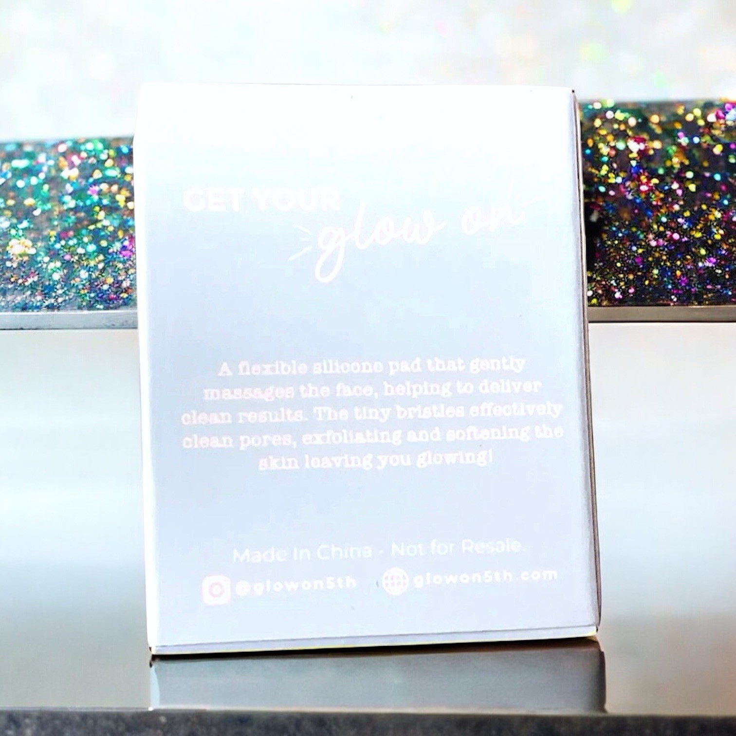 Glow on 5th Beauty Facial Cleaning Pad Brand New In Box