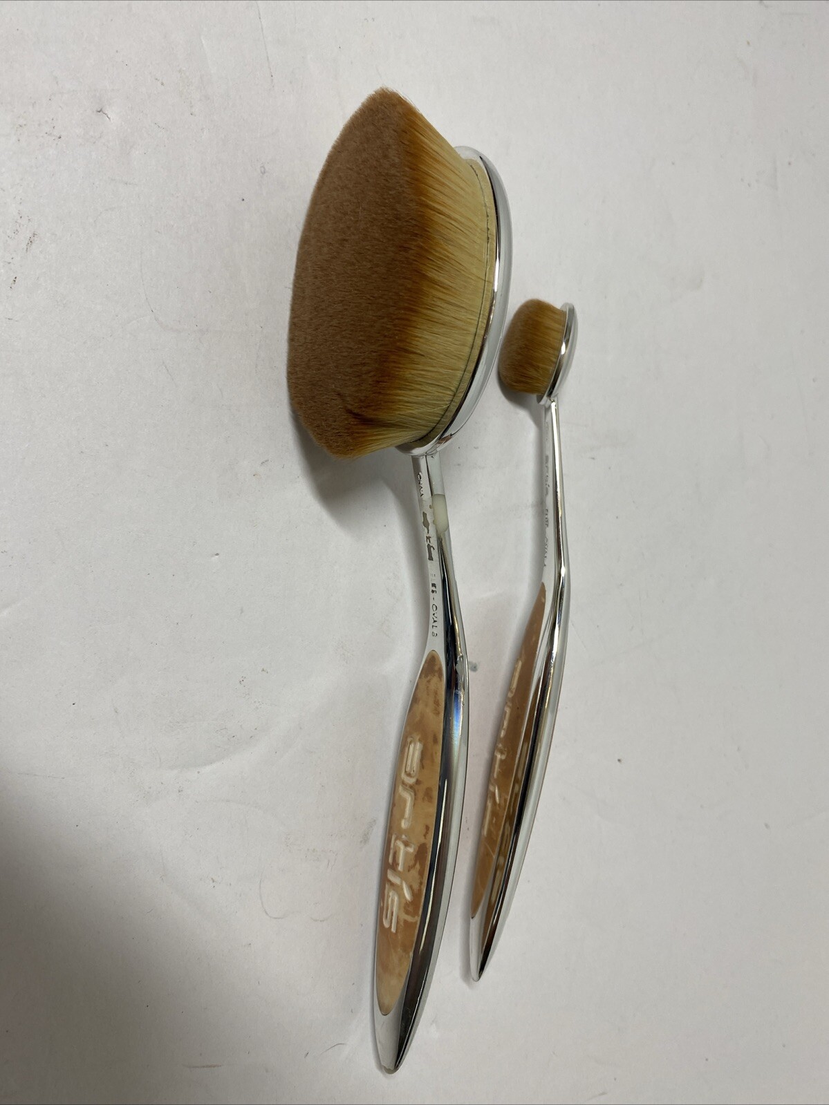 Artis makeup brush bundle oval 8 And Oval 4 elite fluenta