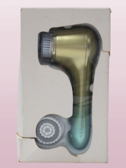 FACE CLEANING BRUSH BOXED LOT OF 2 *SEE DETAILS*