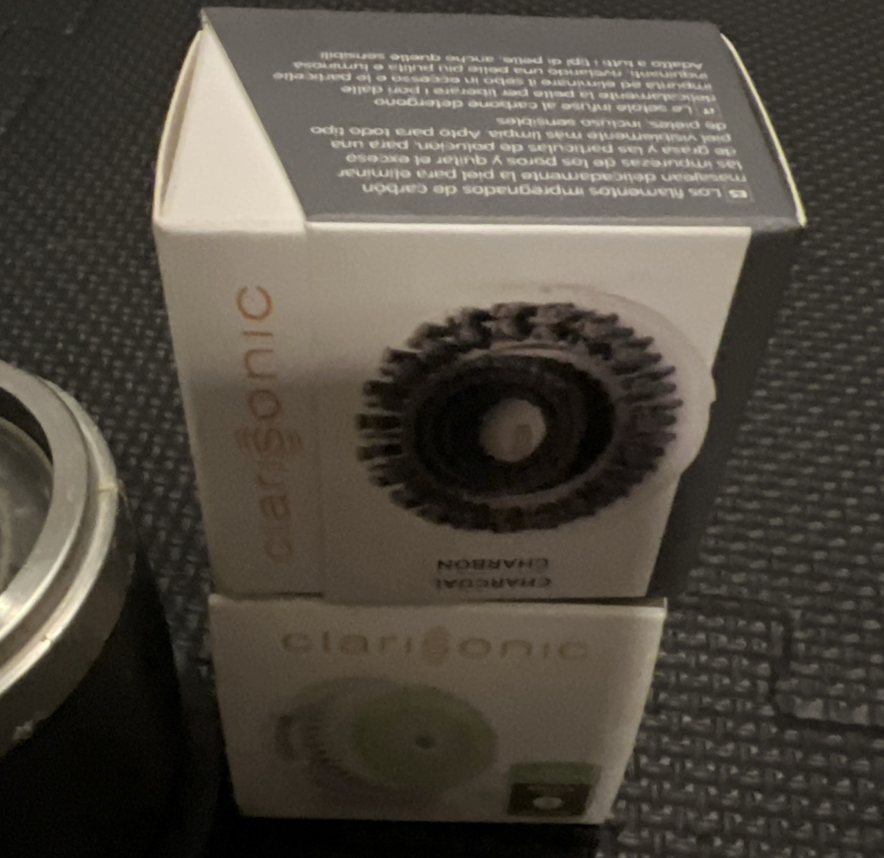 Clarisonic Mia Fit Skincare Cleaning Device Charger Preowned 2 Brush Heads New