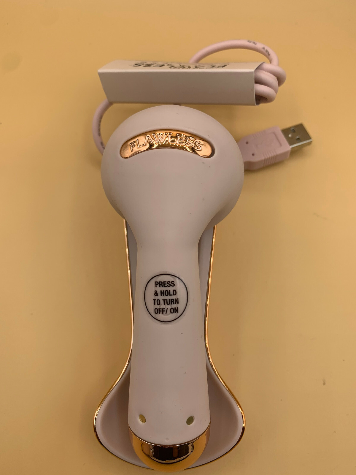 Finishing Touch Flawless Cleanse Silicone Face Hydro-Vibration Scrubber Cleanser