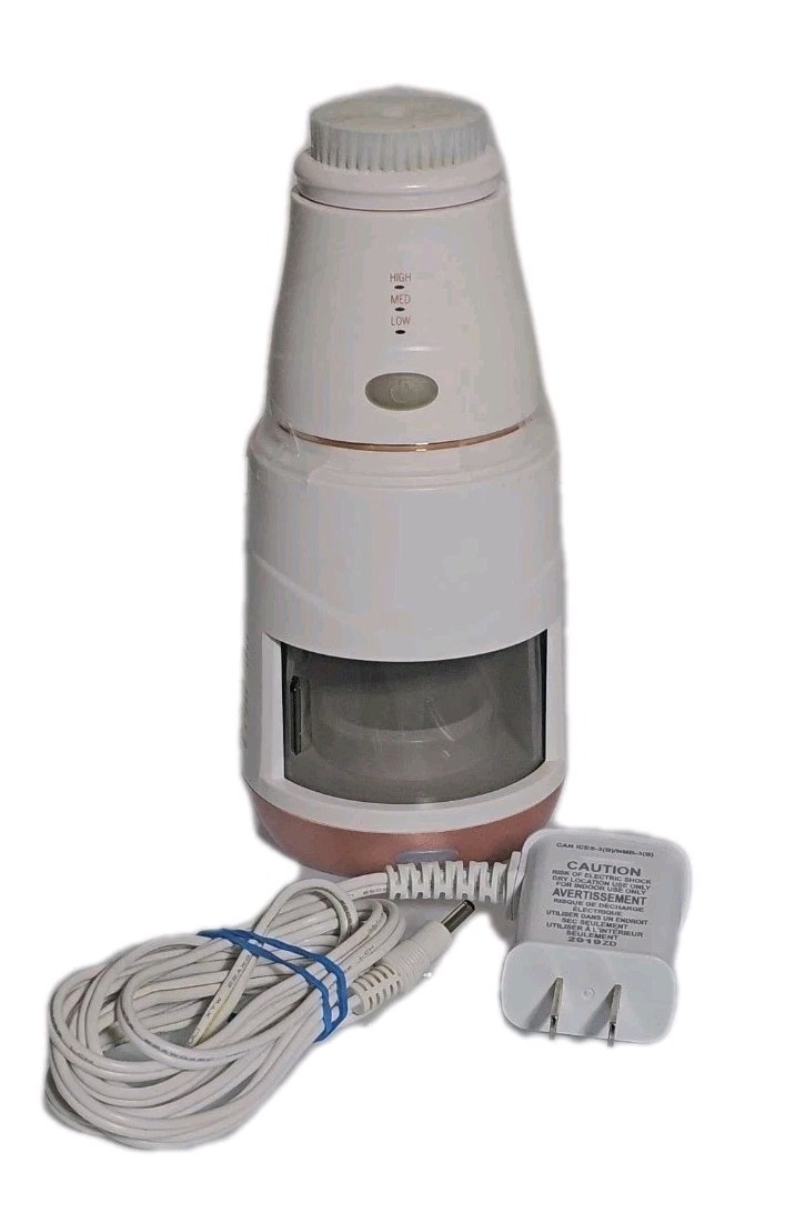 Conair True Glow Sonic Facial Brush w/UV Sterilizer 3 Settings NIB Face Cleaner