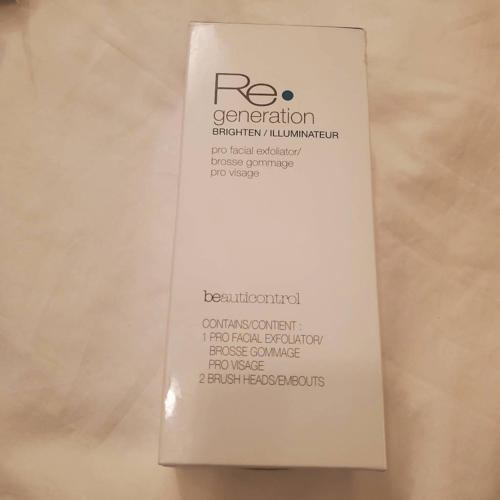 NEW Beauticontrol Regeneration Brighten Pro Facial Exfoliator with 2 Brush heads