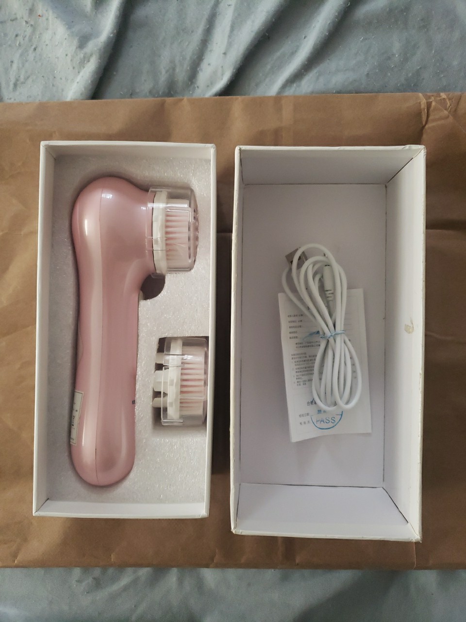 Ultrasonic Facial Brush