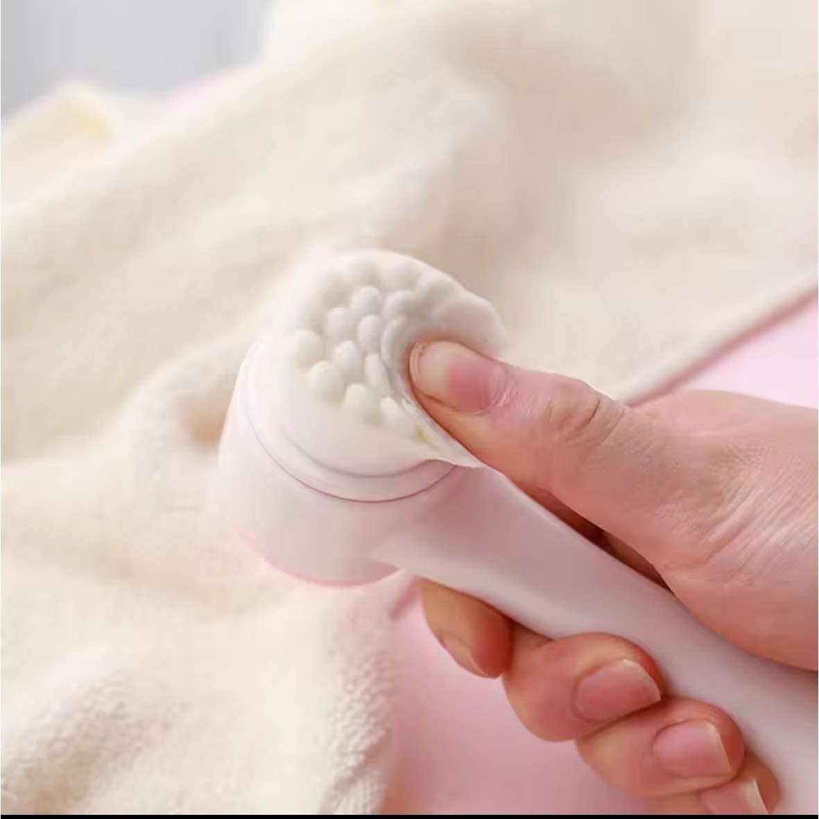 Dual Sided Facial Cleansing Brush Silicone Fiber Deep Cleaning Exfoliating