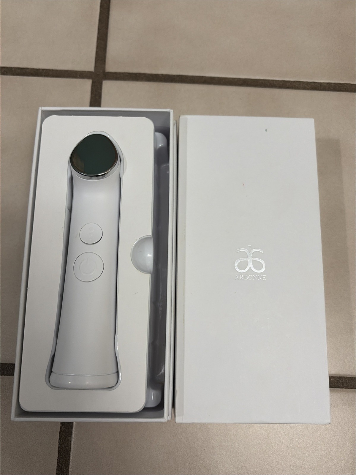 Arbonne Intelligence Genius Ultra – Face Decollete Device with Charger And Box