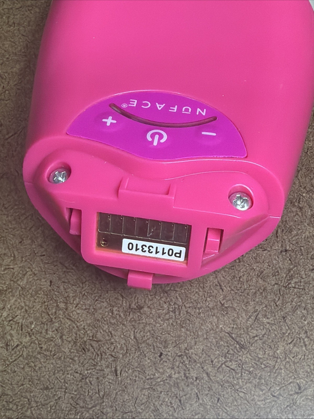 NuFACE Trinity Microcurrent Toning Device Pink w/ Eye & Lip Accessories Used!