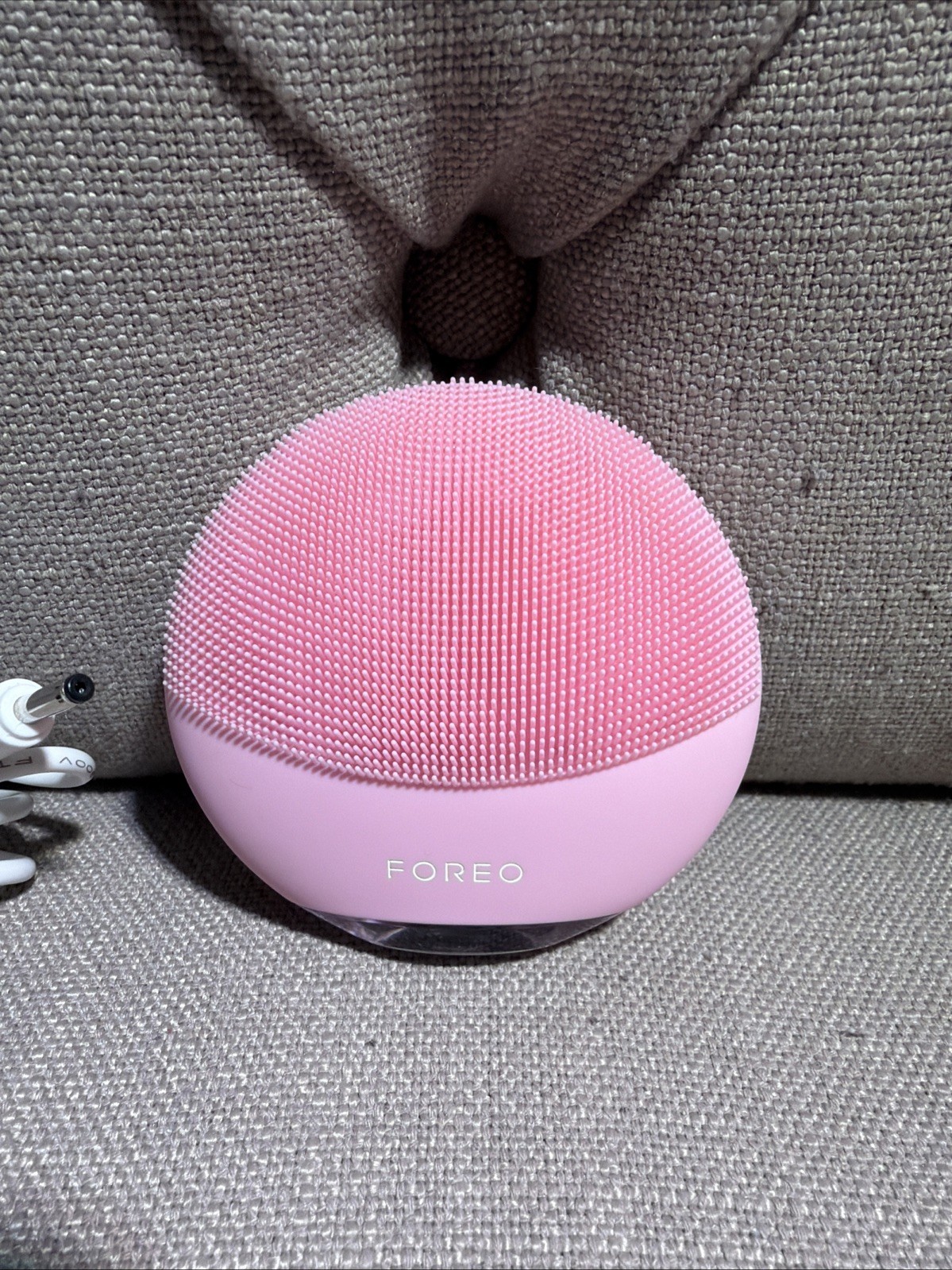 FOREO Luna Mini 3 Smart Facial Cleansing Massager Pink