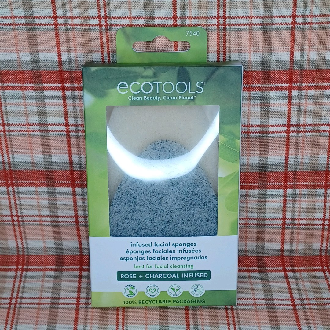 Eco Tools Beauty Duo Rose Quartz Facial Roller And Infused Facial Sponges