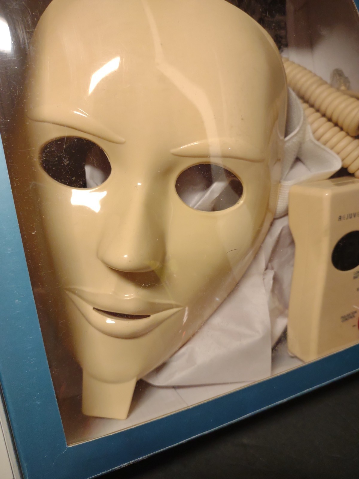 REJUVENIQUE Ultimate Facial Toning System Linda Evans Mask Control Manual Box #2