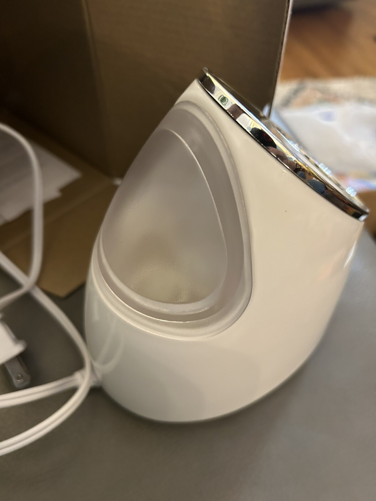 NANO IONIC Facial Steamer (100 ml)…7″ Tall…Pre-owned