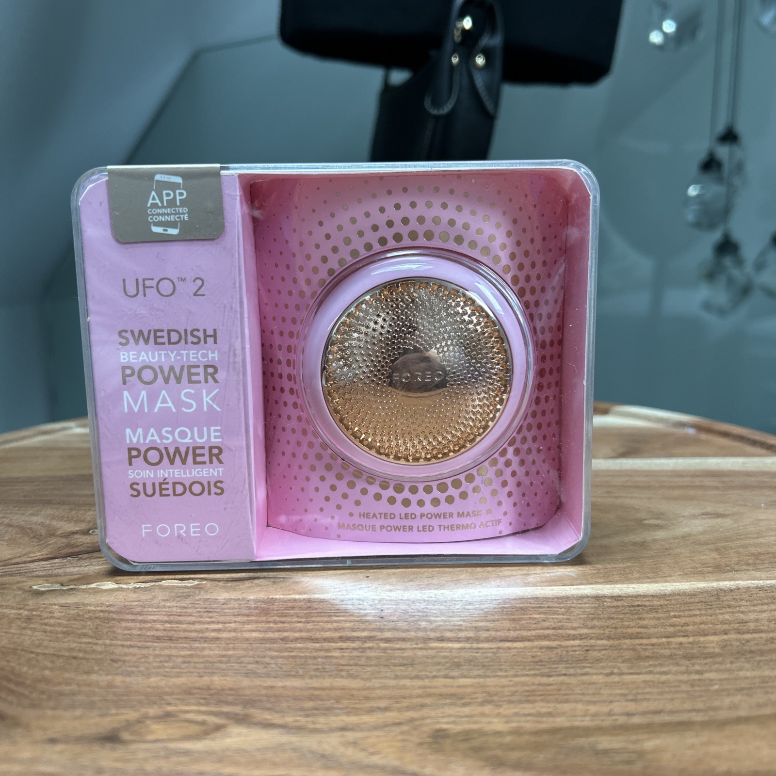 FOREO UFO 2 8-Color LED Sonic Powered Mask – Pearl Pink