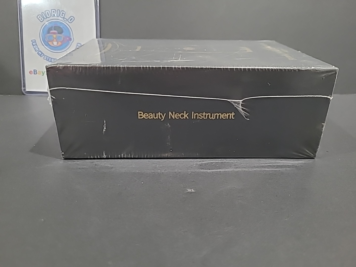 Beauty Neck and Facial LED massager NEW SEALED