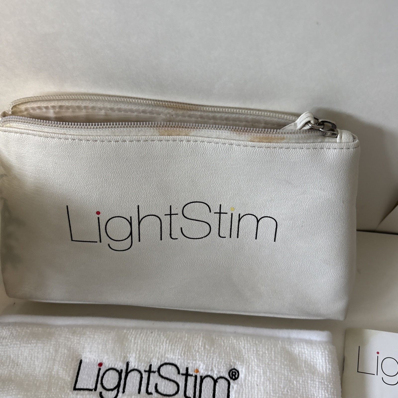 LightStim for Wrinkles LED Light Therapy Device Red Infrared Anti-Aging Skincare