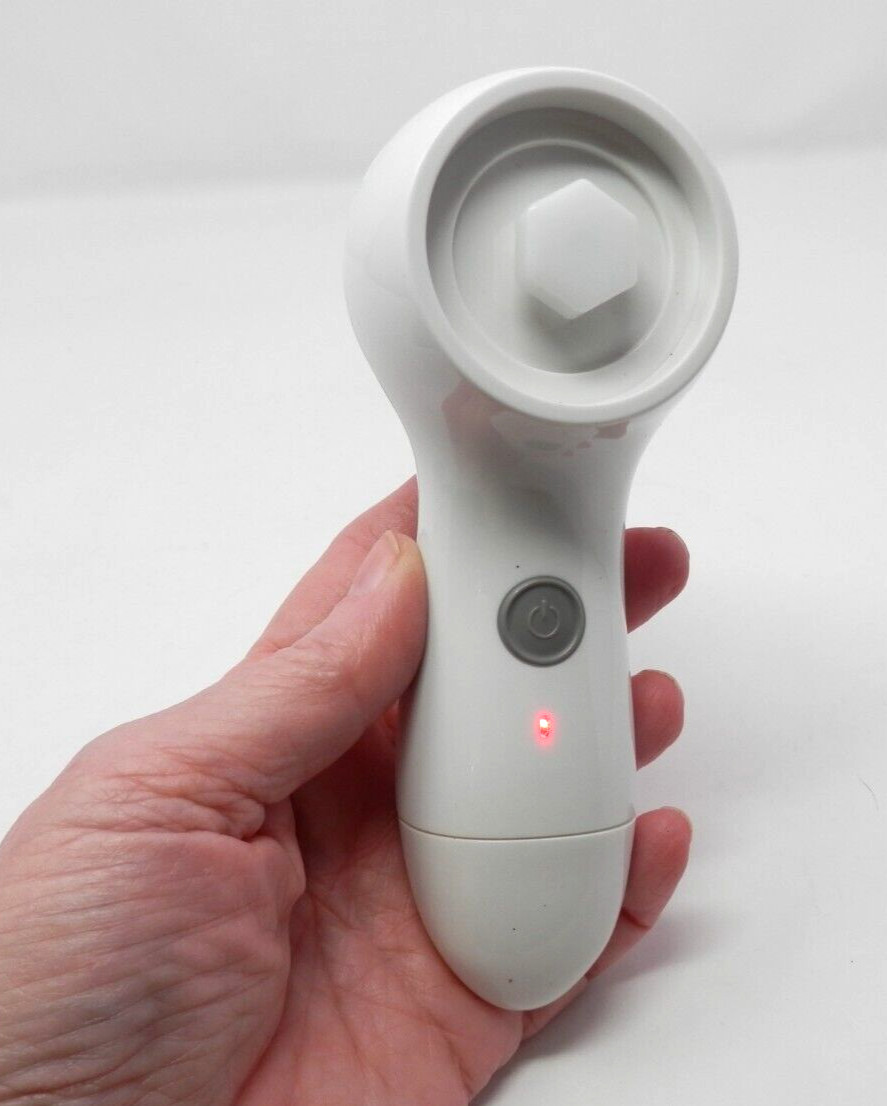 Stanley Essentials SONIC FACIAL CLEANSING BRUSH w/Refills Battery Power 2 Speed