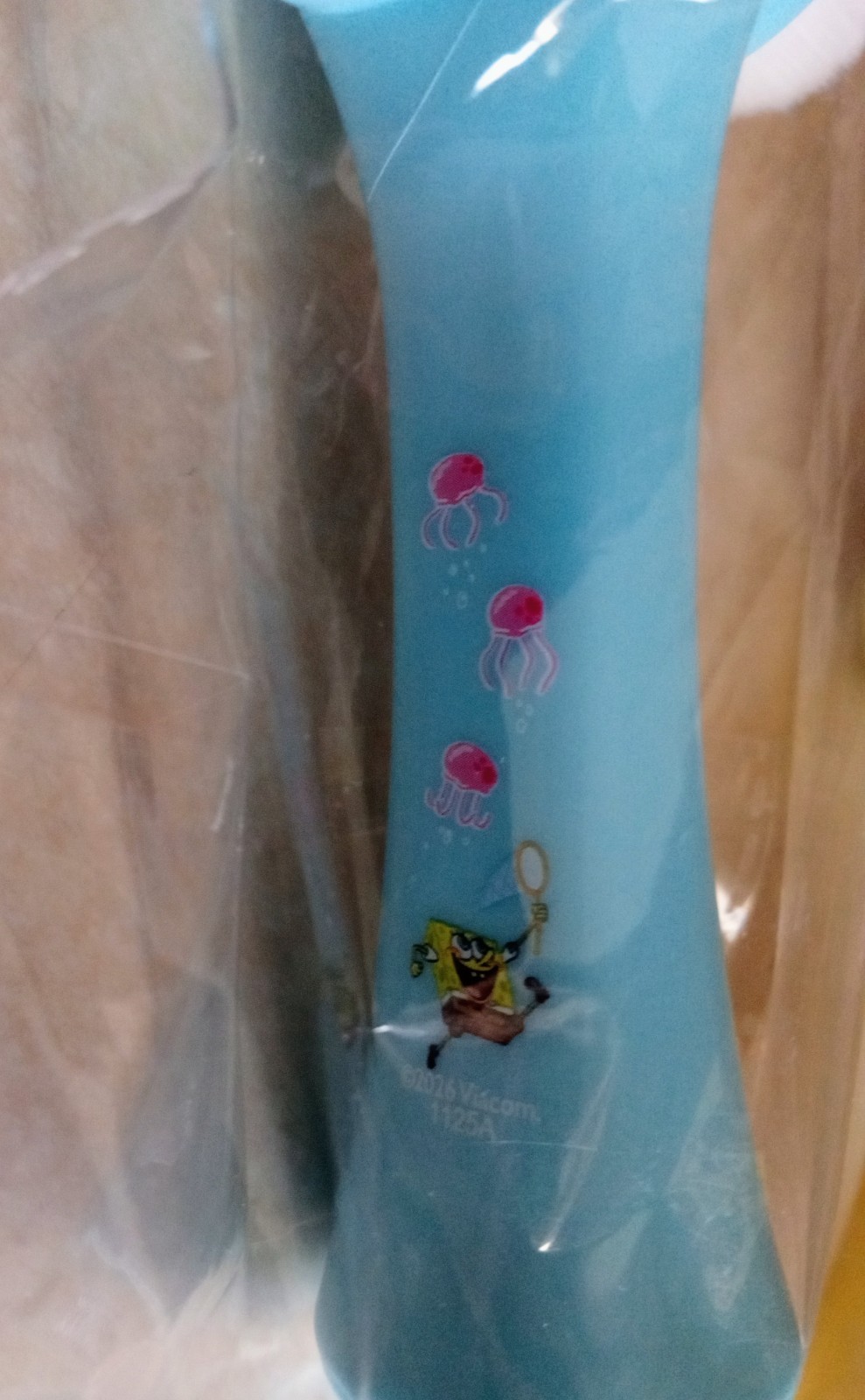 New Spongebob Facial Brush Yellow OR Blue Beauty Exfoliating Facial Scru