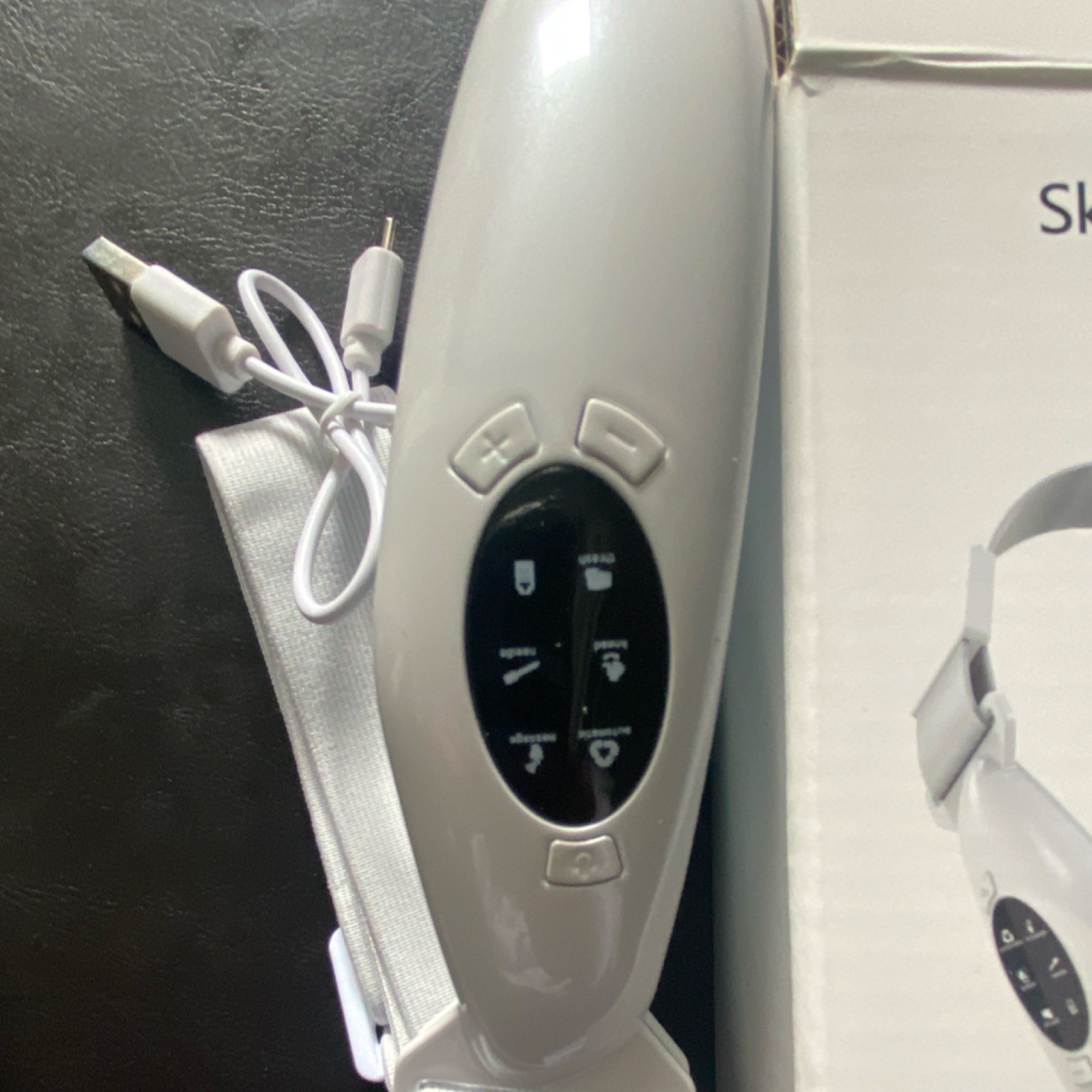 HY18 Facial Toning Device Rechargeable Wireless USB White Plastic 3.7V