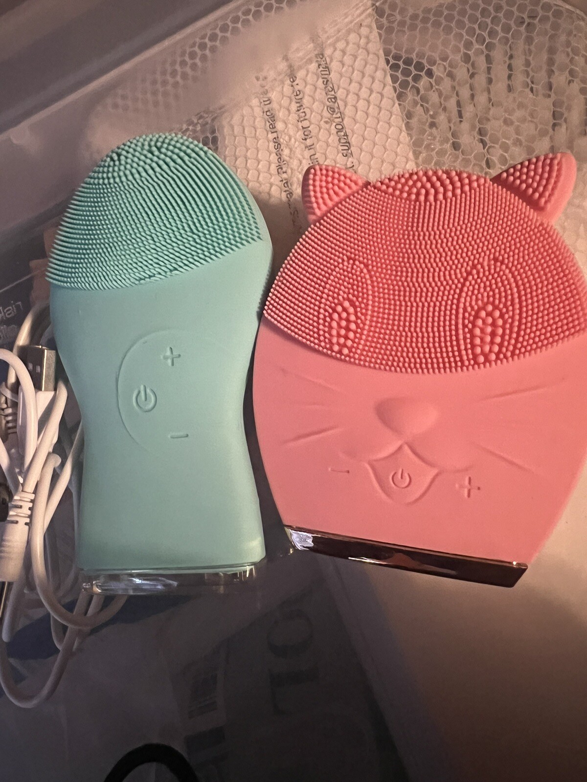 Facial electric brushes for skincare