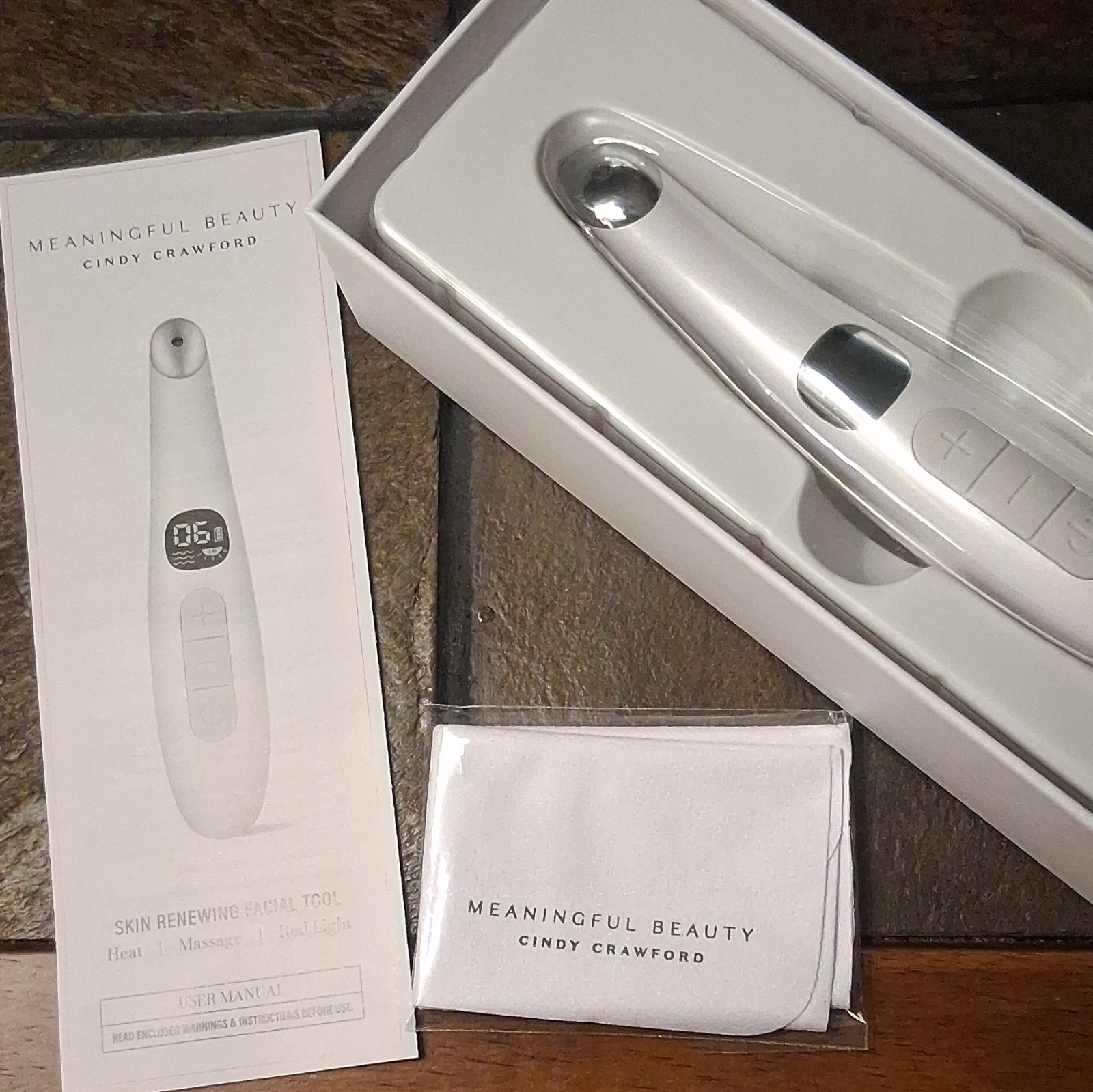 Meaningful Beauty Skin Renewing Facial Tool White Heat Massage Red Light