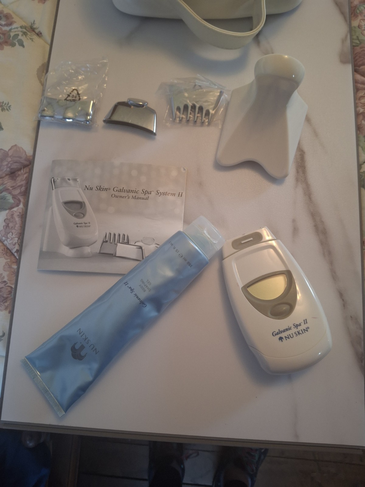 Nu Skin Galvanic Spa II Facial Toning Device with Storage Case and Accessories