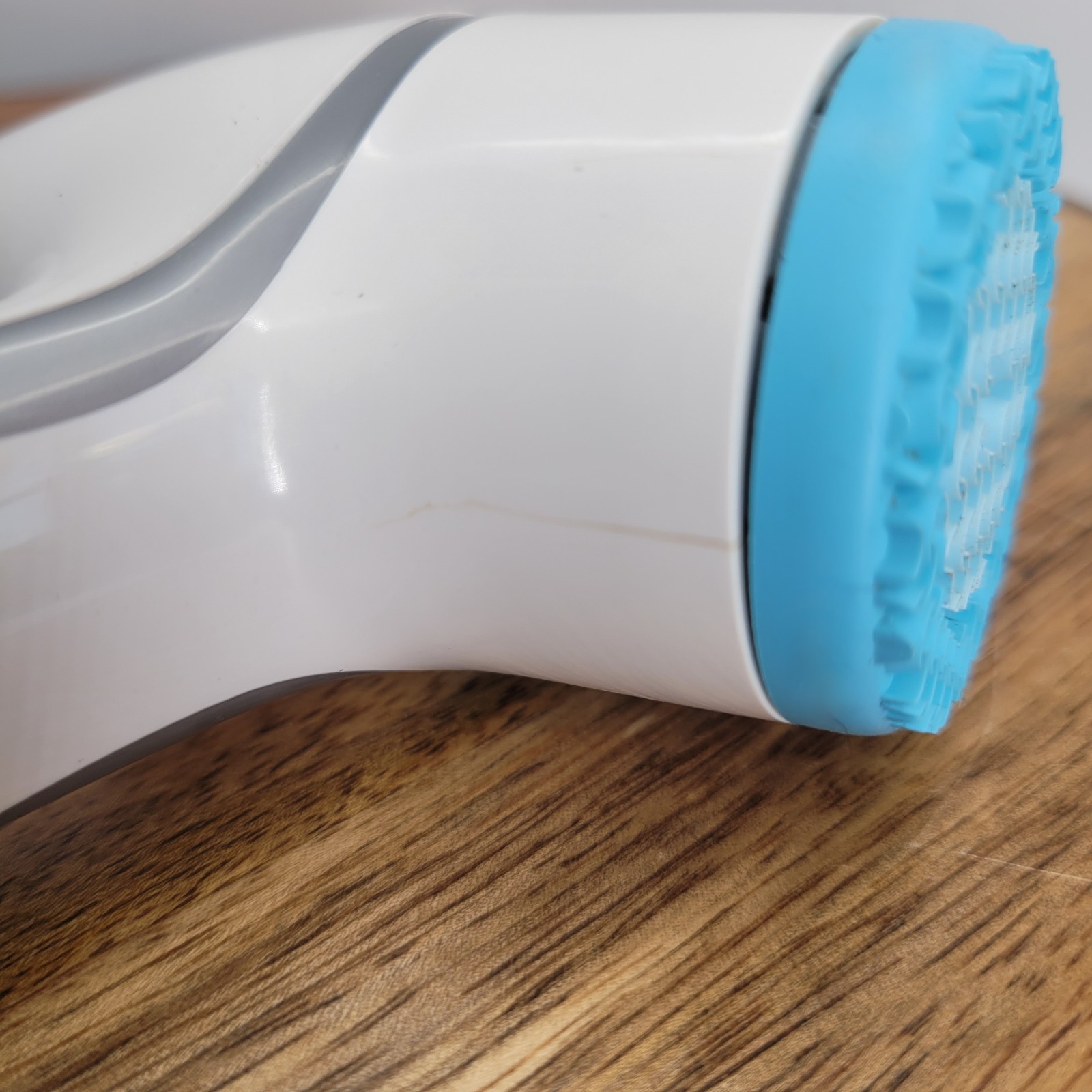 Nu Skin ageLOC LumiSpa Facial Cleansing Device Stand & Accent Eye Head Bundle