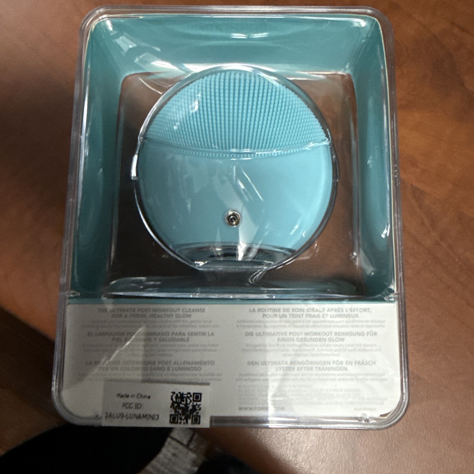 Foreo Luna Mini 3 Smart Facial Cleansing Massager Mint