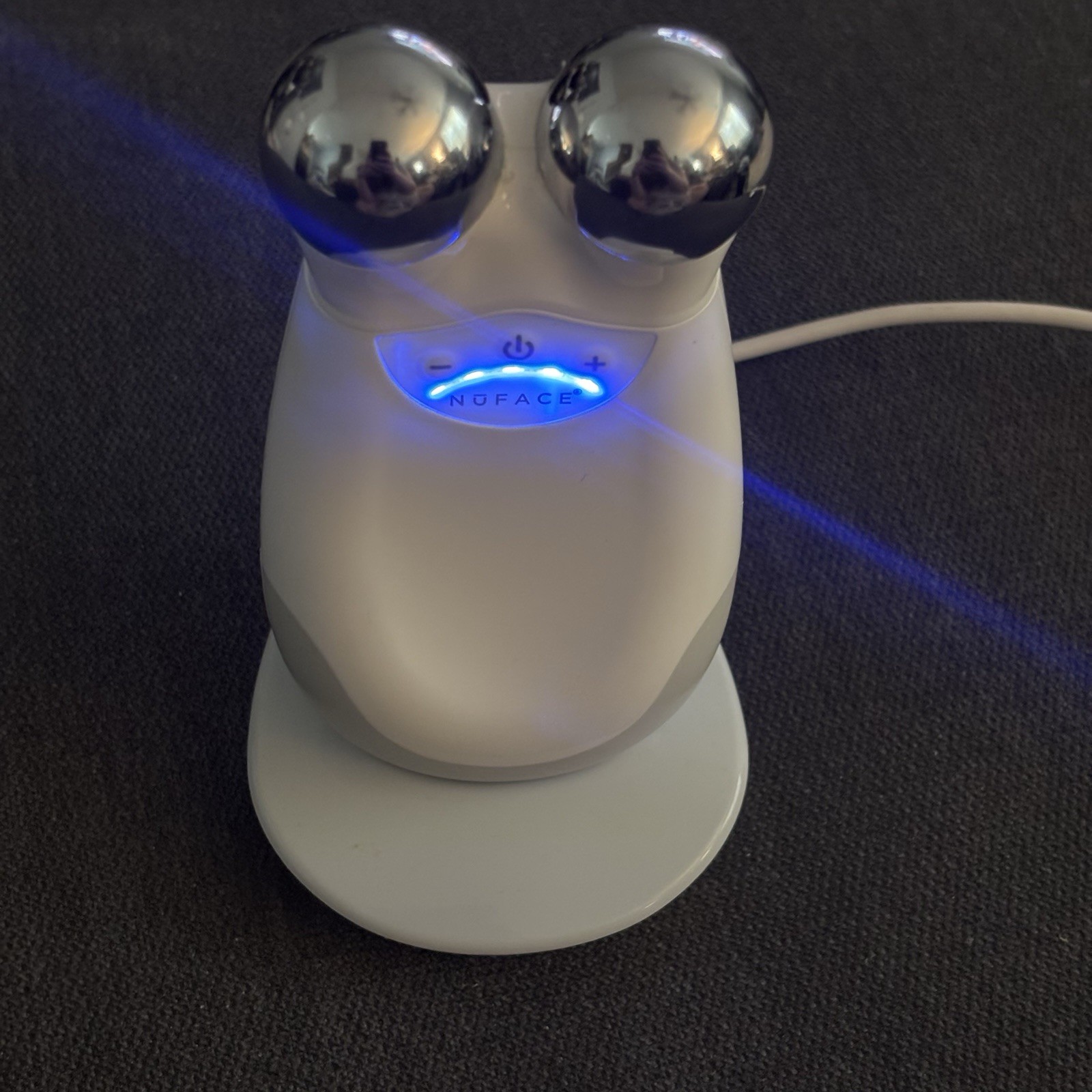 NuFace Trinity Facial & Neck Toning Device + Charging Stand Skincare