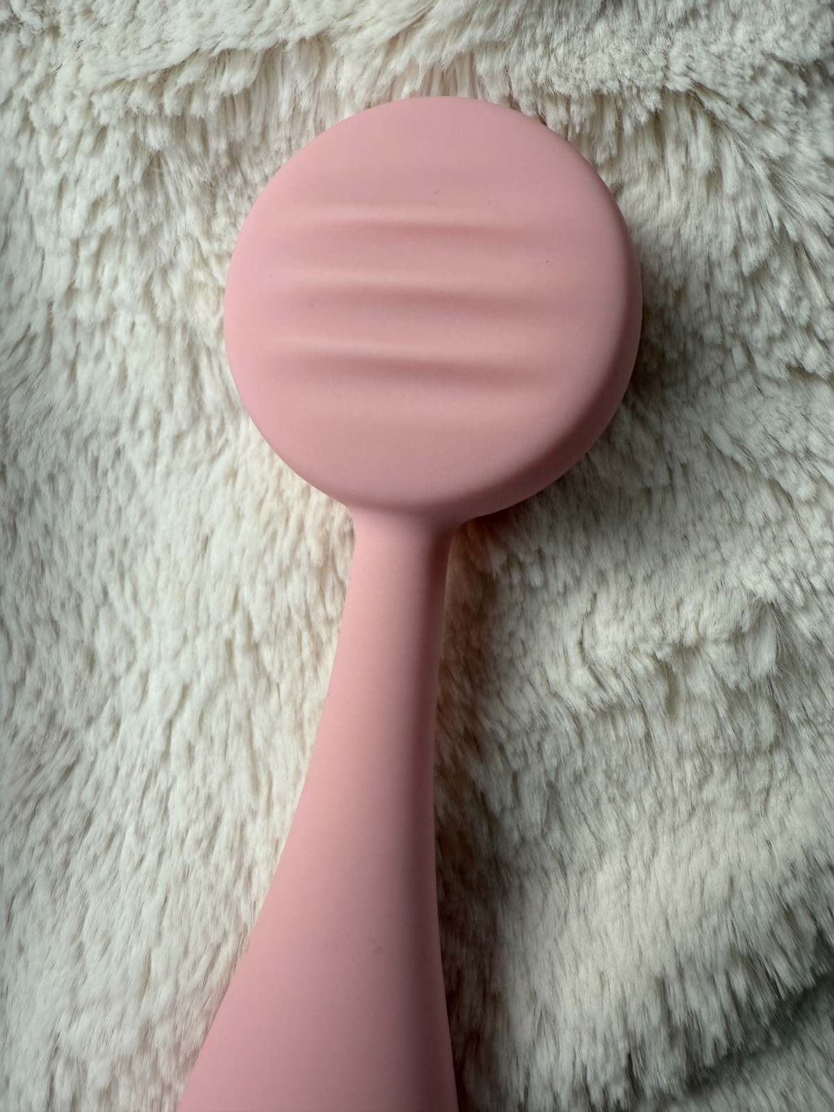 NEW $99 PMD Clean Smart Facial Cleansing Device in Blush (Open Box)