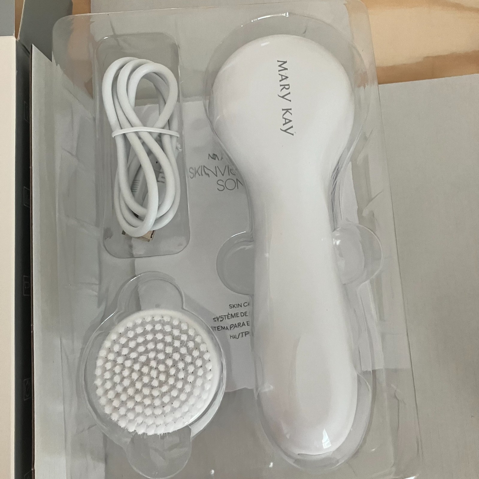 Mary Kay Skinvigorate Sonic Skin Care System Facial Cleansing Brush NEW 128064