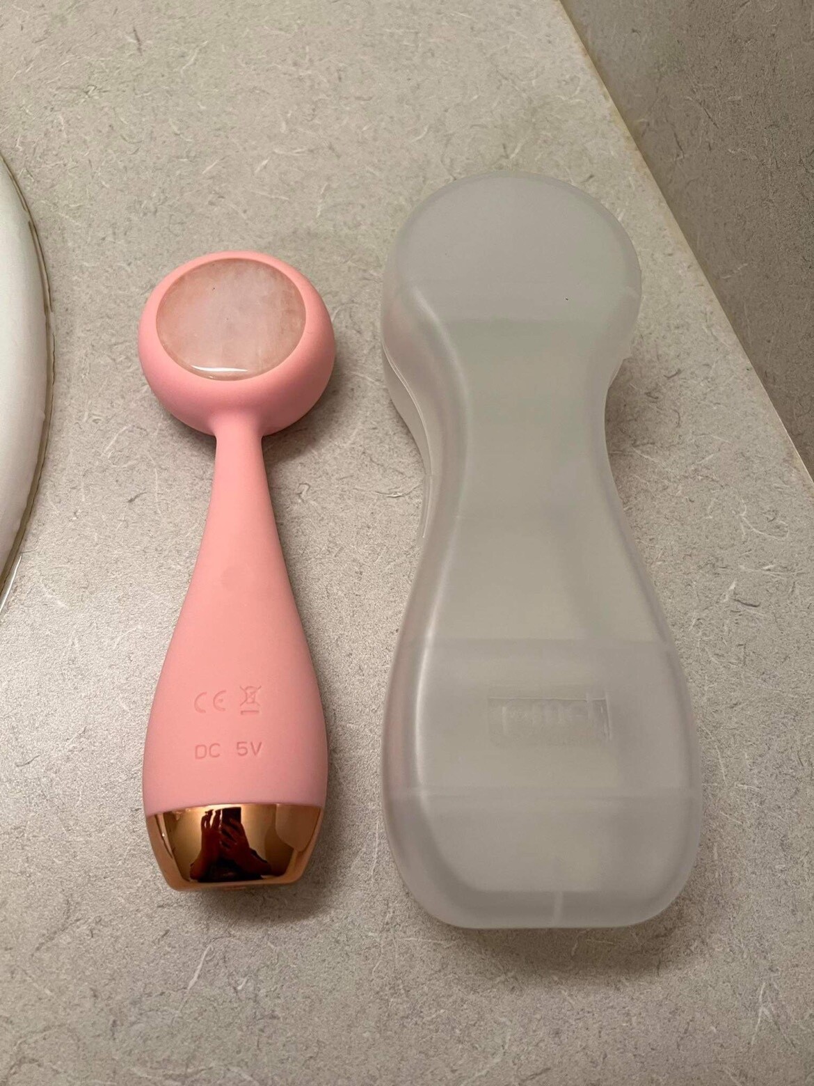 PMD Clean Pro RQ – Smart Facial Cleansing Device with Silicone Brush