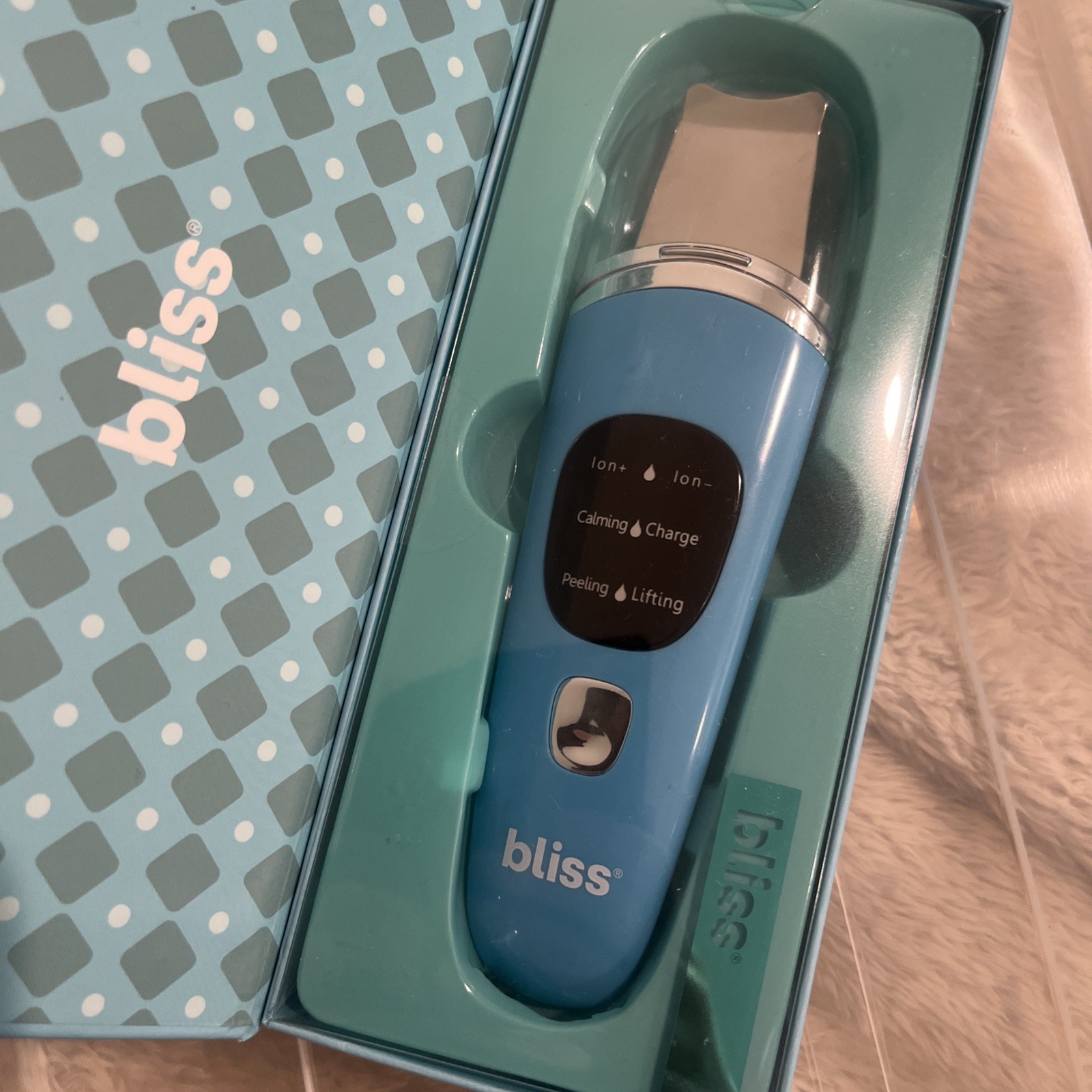 Bliss Skin Scrubber,Pore Cleaner, Blackhead Remover, Deep Cleaner-USB Charge