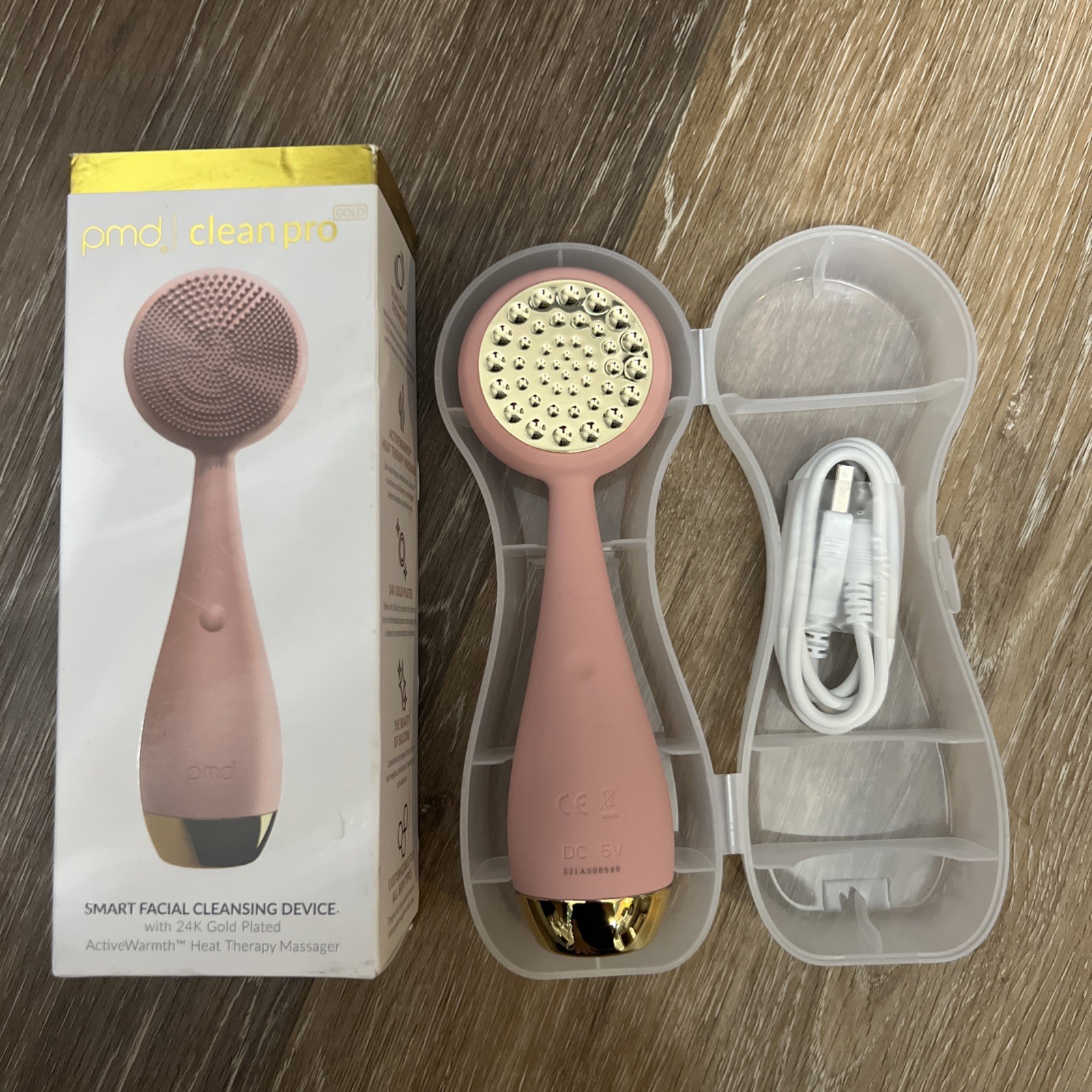 Pmd Clean Pro Smart Facial Cleansing Device 24K Gold Plated heat Massager 4002