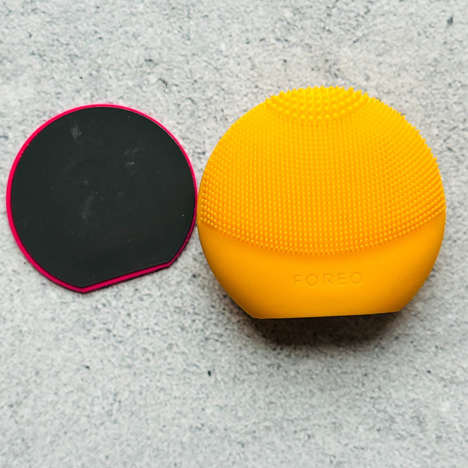 Foreo Luna Fofo Sunflower Yellow Mini Ultra Hygienic Facial Cleansing Tool