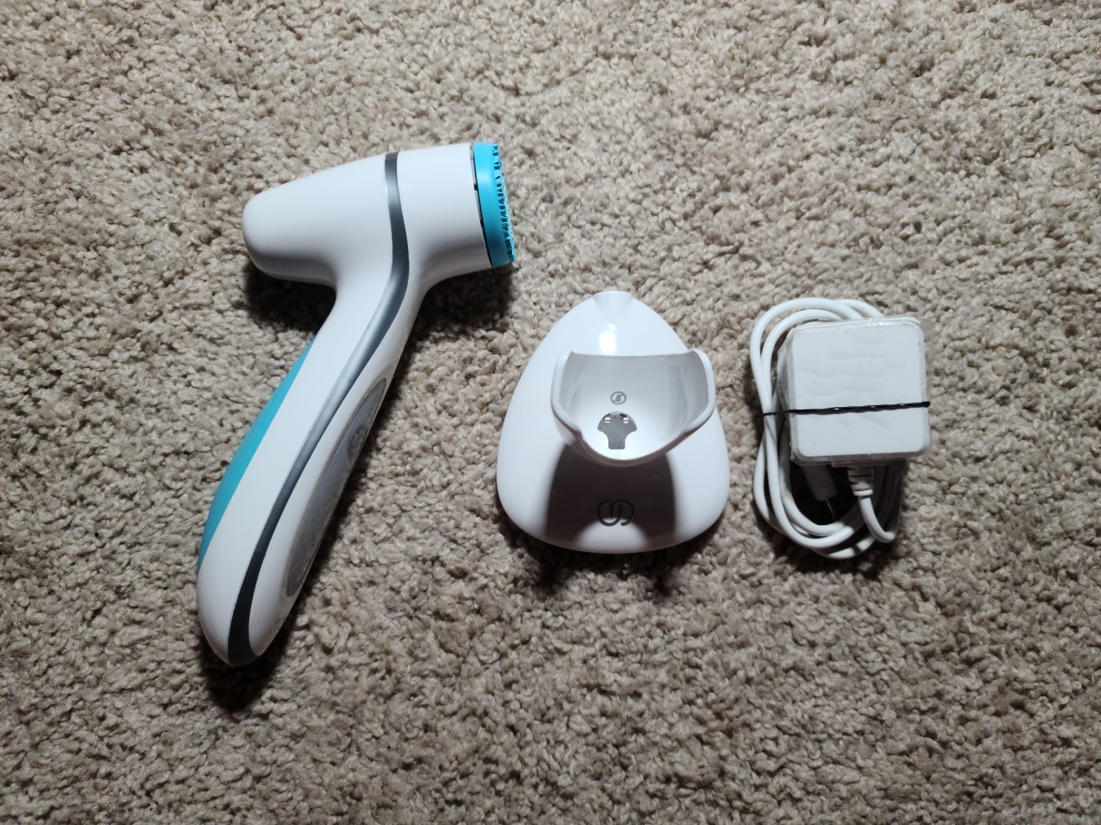 Nuskin Nu Skin Ageloc LumiSpa Handheld Personal Skincare Device & Charging Base