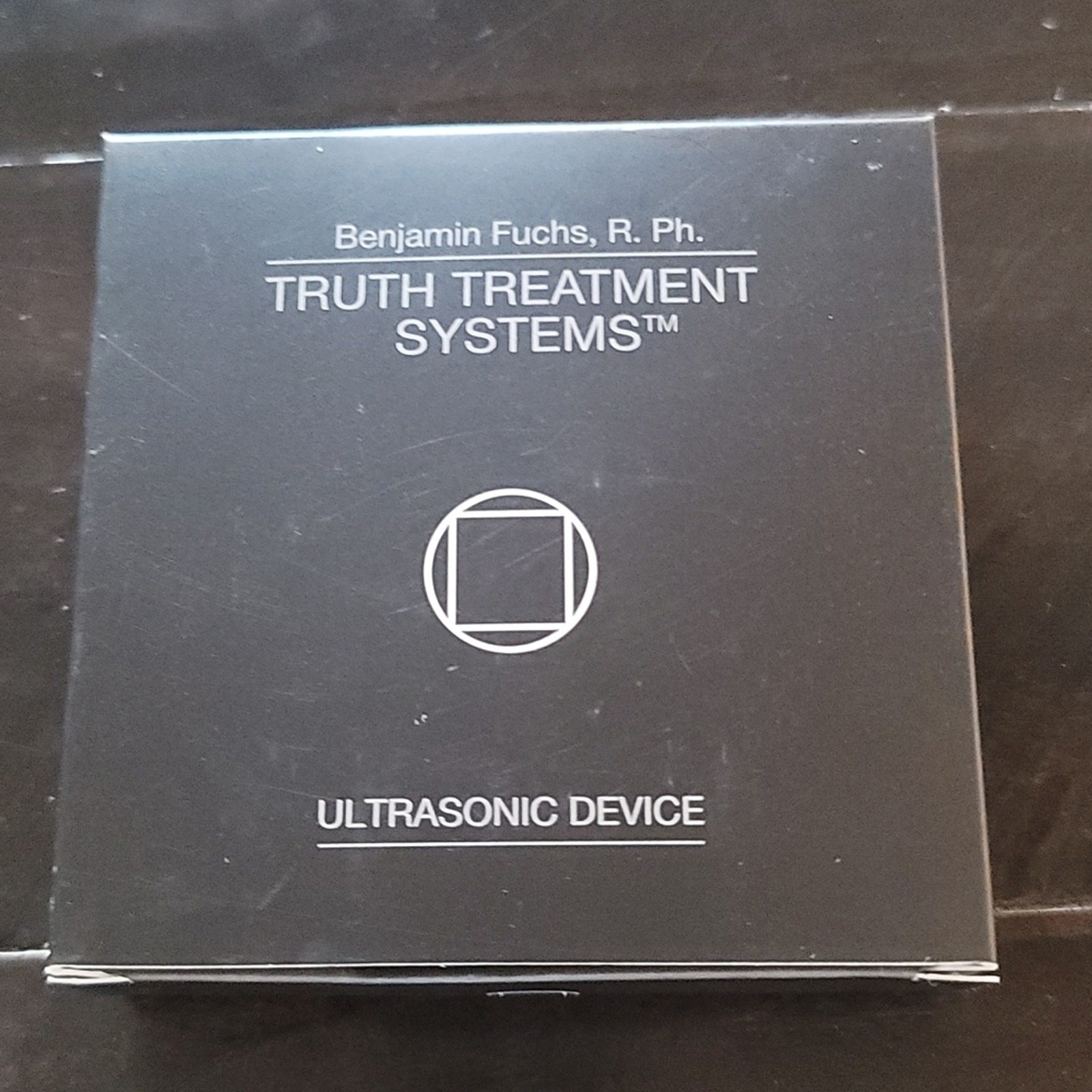 TRUTH TREATMENT SYSTEMS Facial Device Ultrasonic Skincare Tool Silicone Black