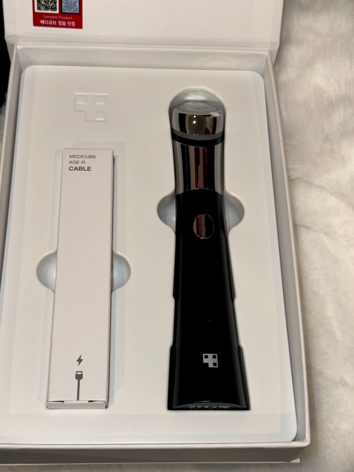 medicube AGE-R BOOSTER-H Facial Toning Device Black ME-BSTH Model Facial Tool